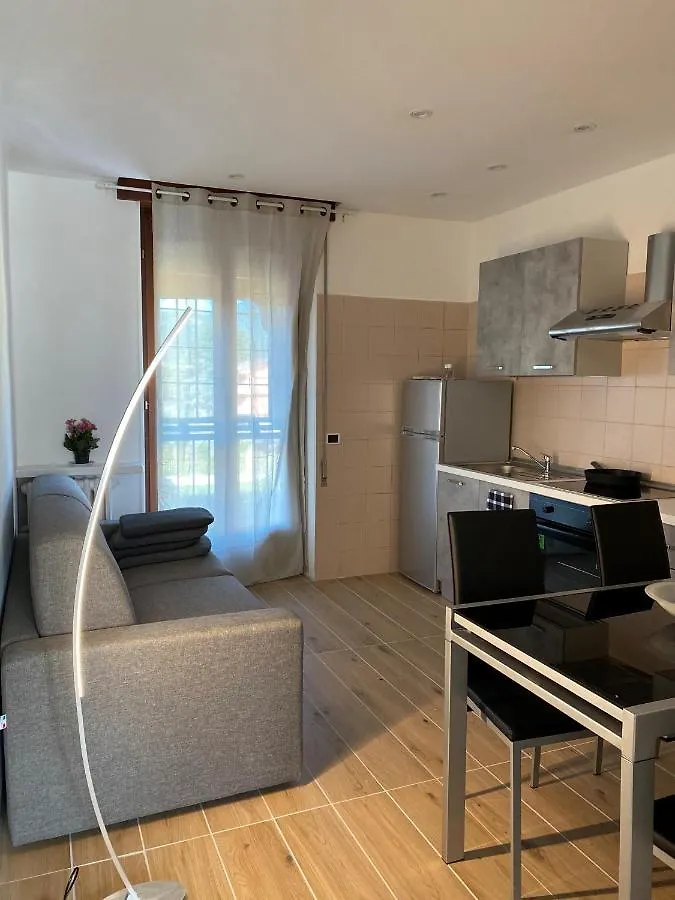 Casa Sandrina Caprino Veronese 0*,  Italie